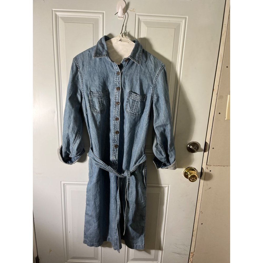 Lands End long sleeved button front denim dress with belt size 8.